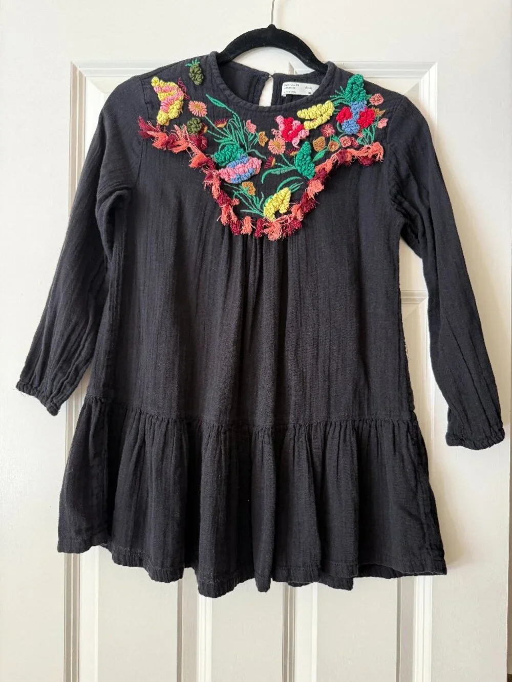 Zara Girl Black Embroidered Floral Long Sleeve Dress size 9